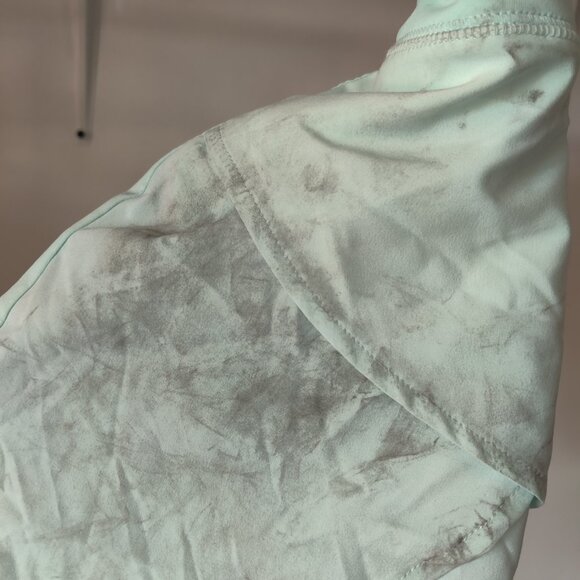 SOILED Calia Women's Petal Hem Wovern Performance 3" Shorts Blue Size L $40 O310 - Picture 4 of 4